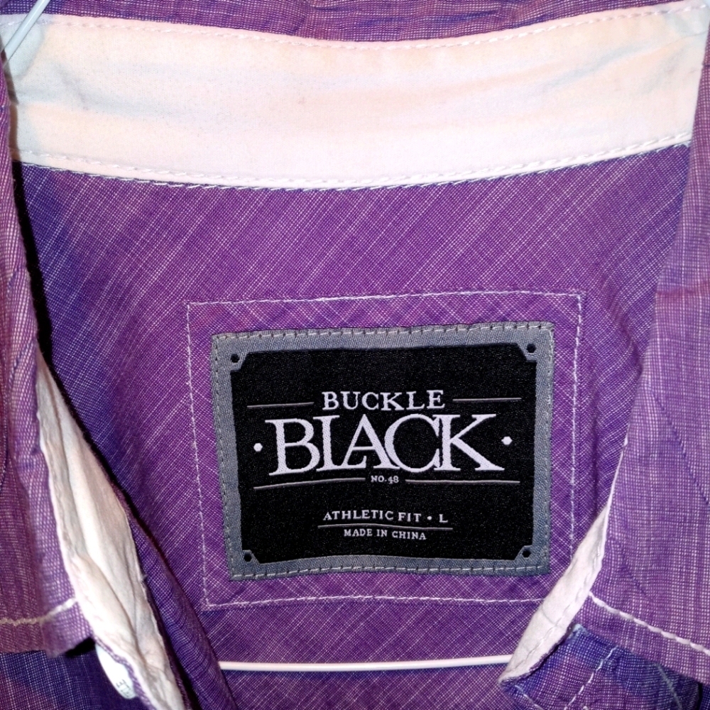 Buckle Black shirt
